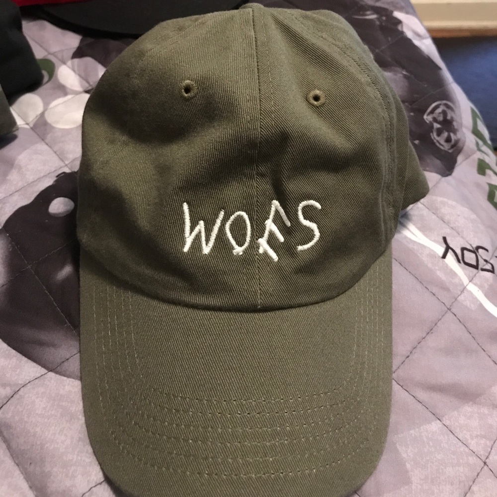 Woes hat