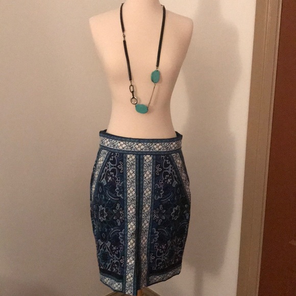 Chic blue multi patterned skirt by Loft. - Picture 1 of 4