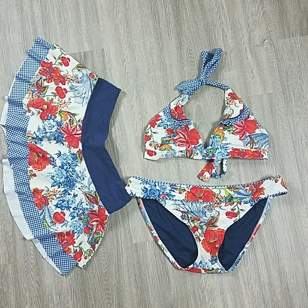 Three piece floral swimsuit