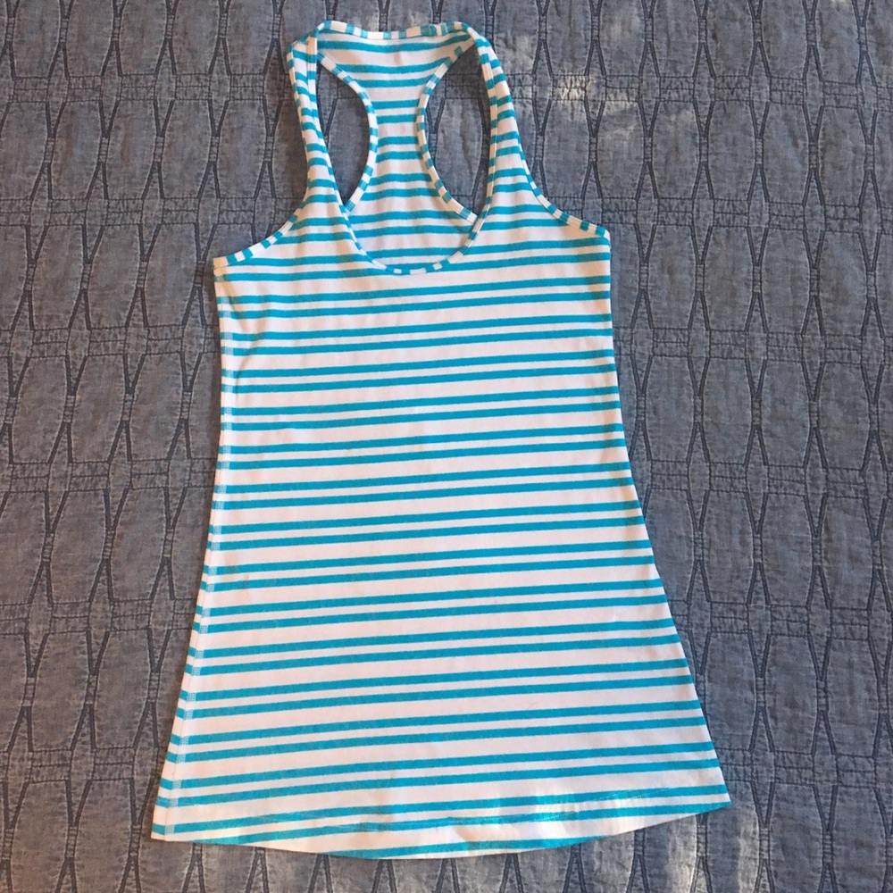 lululemon older style Cool Racerback Tank Size 4