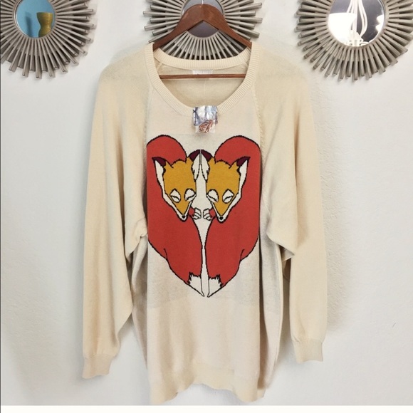 Urban Outfitters Sweaters - Urban outfitters oversized fox 🦊 heart sweater