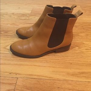 Tan leather Aldo boot