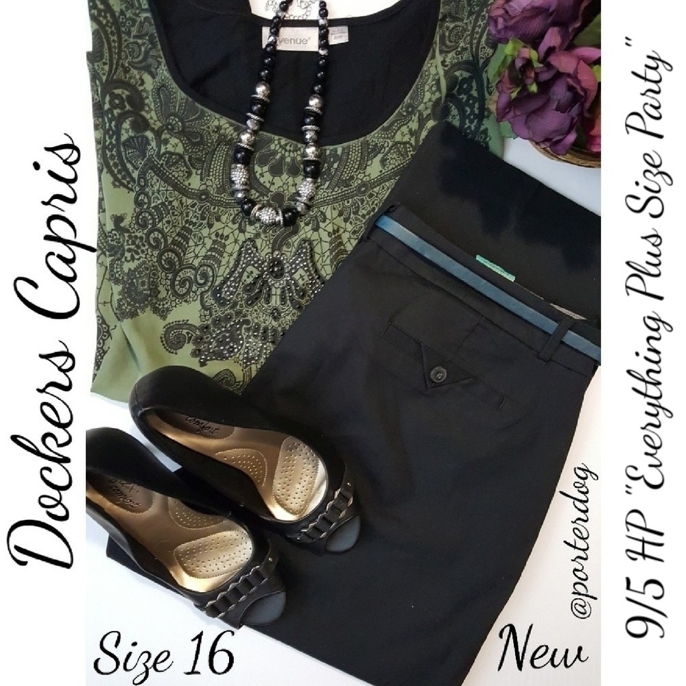 🆕️NWT Womens Dockers Black khaki capri pants