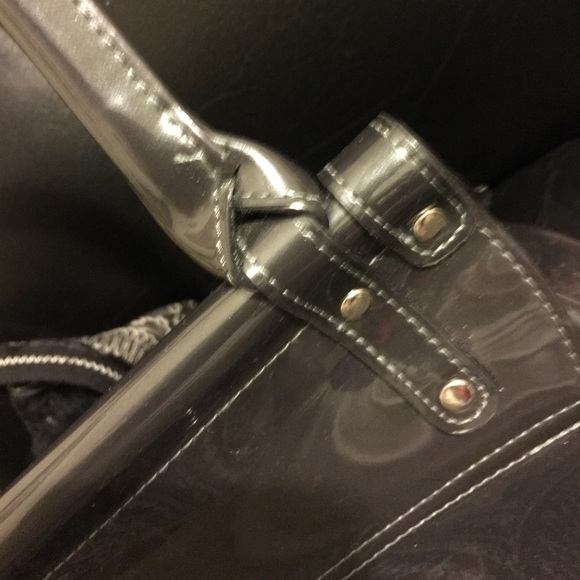 Gray clouds rolling in on a Beijo bag! - Picture 4 of 8