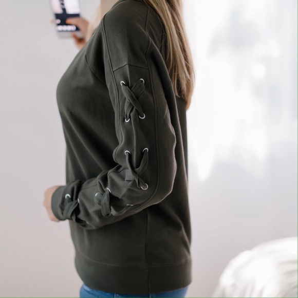 Forest Hills Sweatshirt - Picture 5 of 8