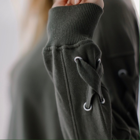 Forest Hills Sweatshirt - Picture 4 of 8