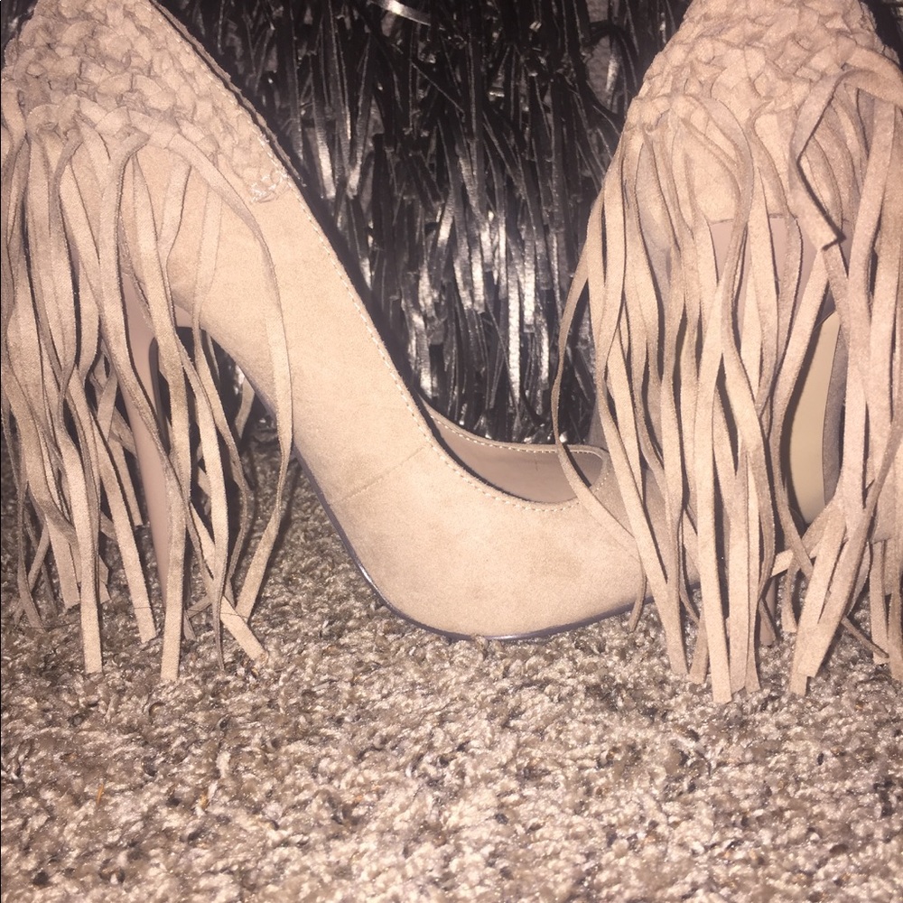 Steven Madden Fringe Pumps