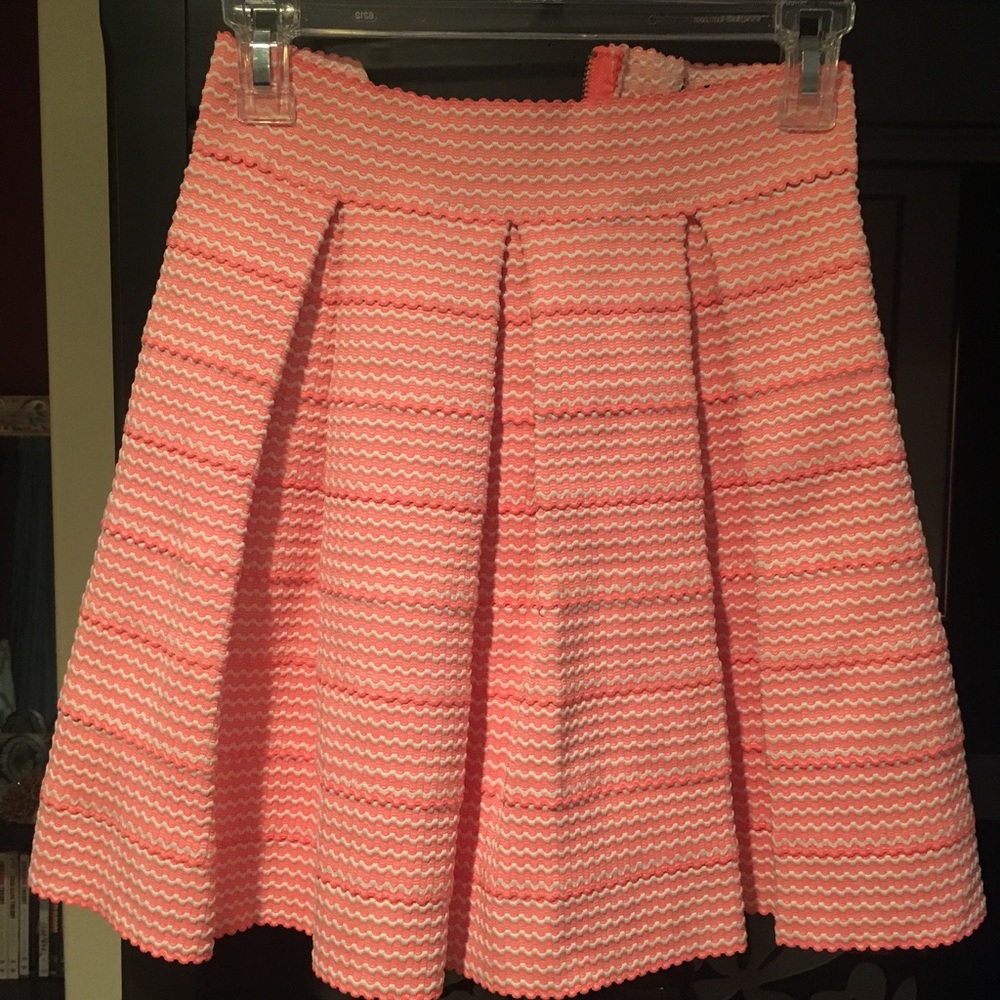 Pink thick elastic skirt 💕