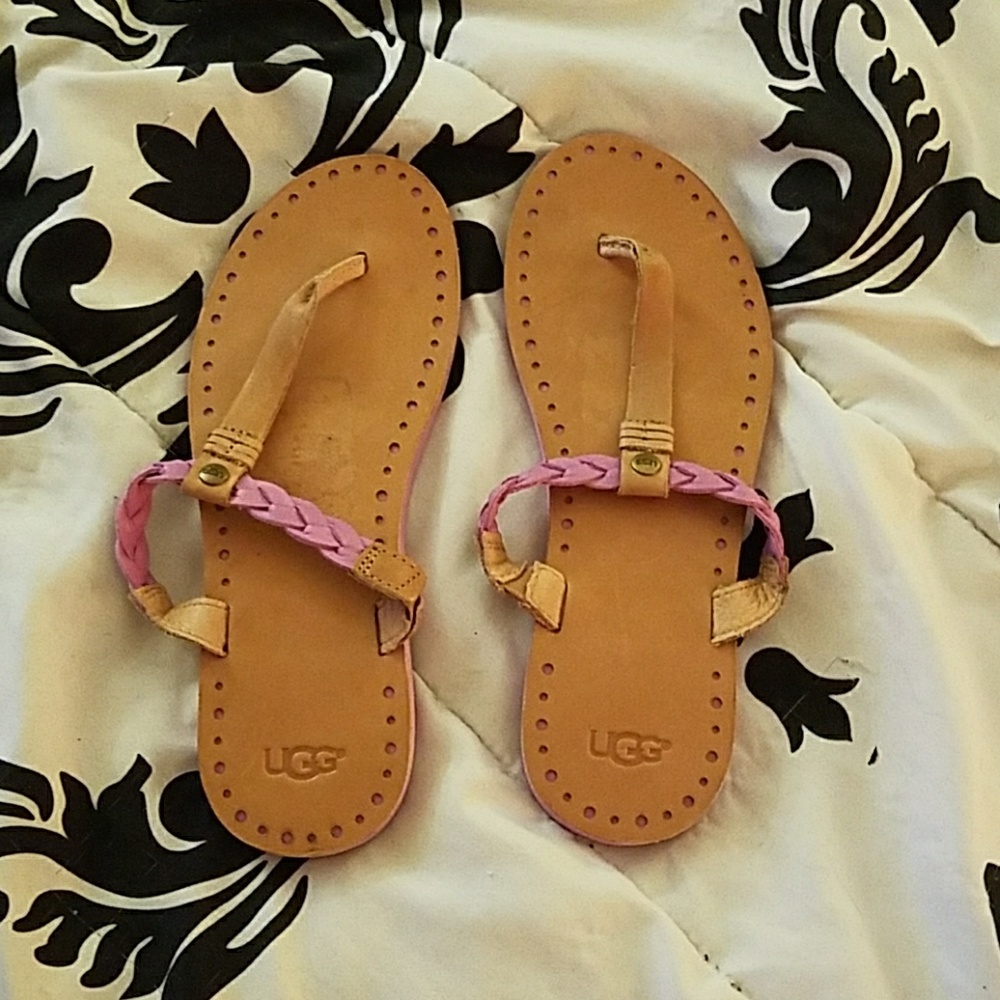 Uggs sandels with purple strap