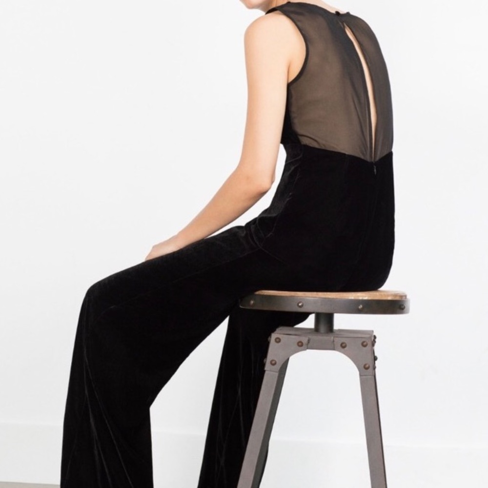 Zara velvet jumpsuit wide leg romper M chiffon