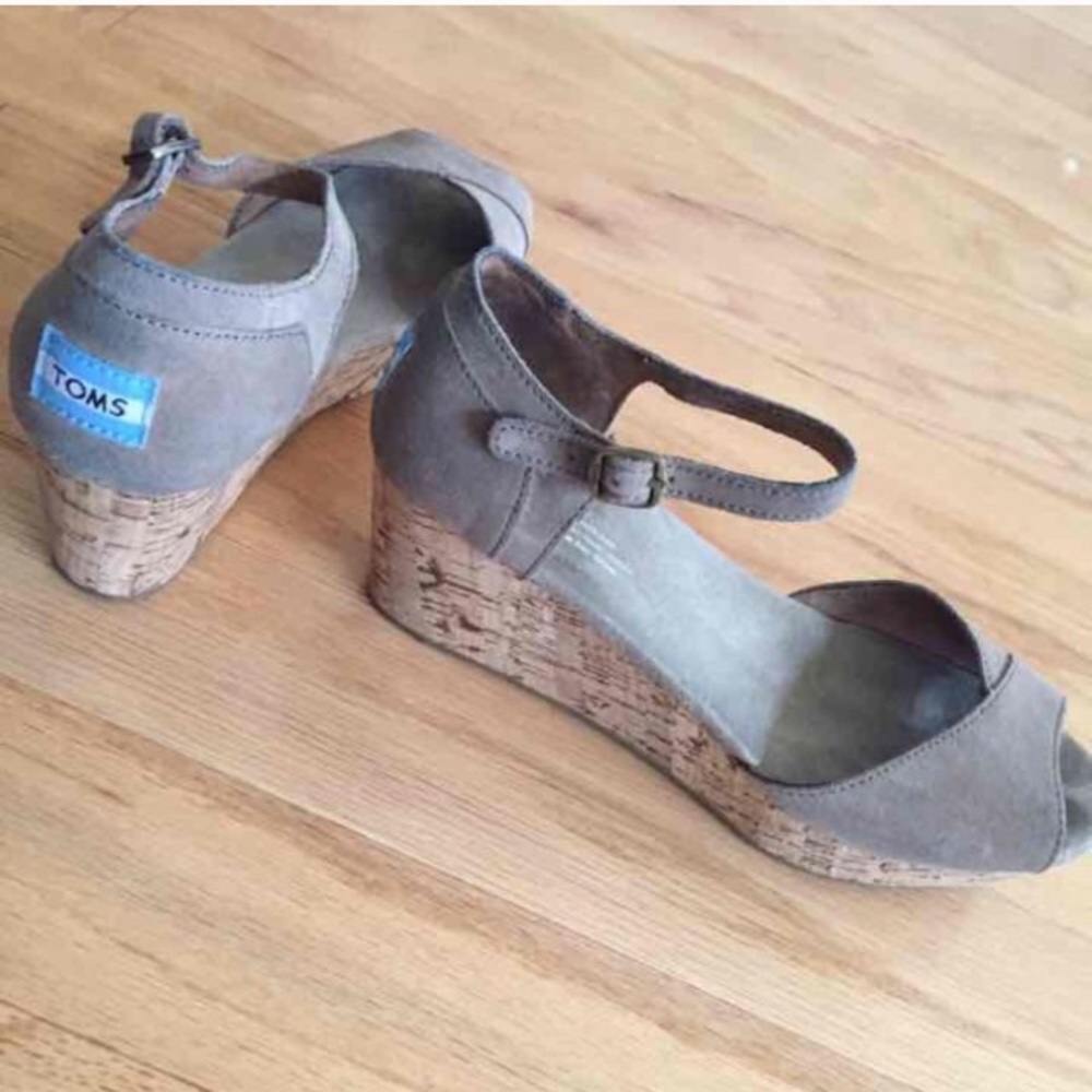 Tom's wedges