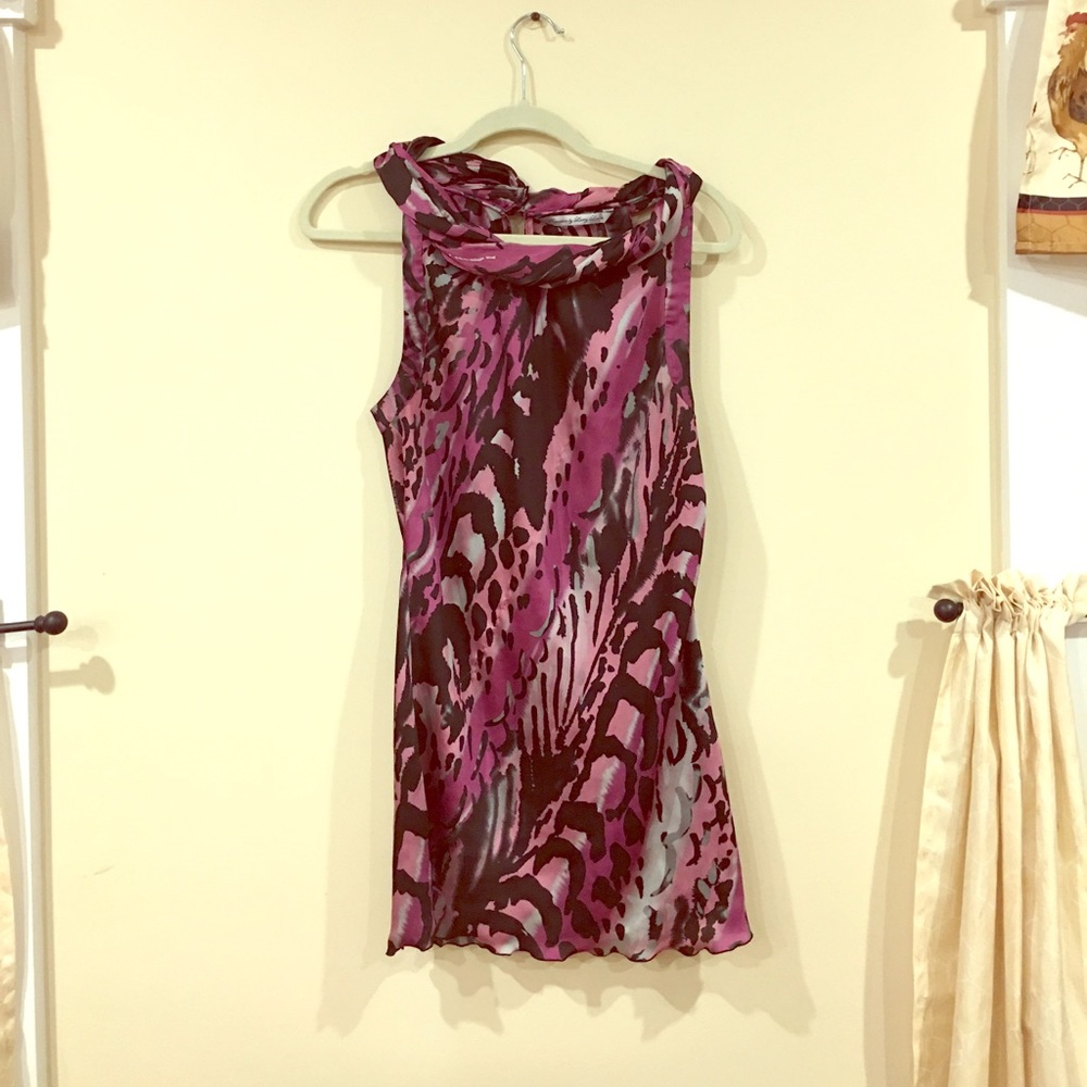 Silky Sleeveless Larry Levine Summer Career Blouse