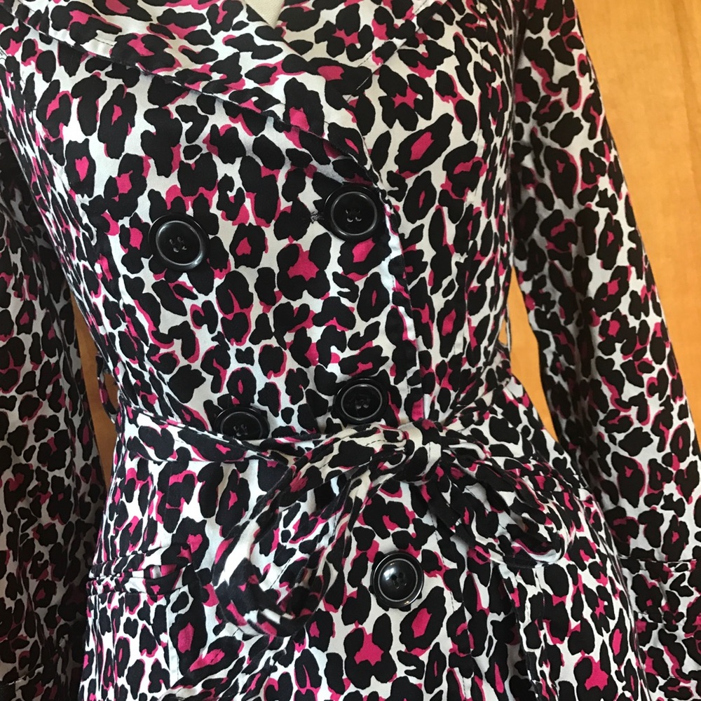FOREVER 21- PINK & BLACK LEOPARD- JACKET- SMALL