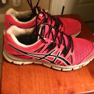 Hot pink Gel Blur33 asics size women's 9