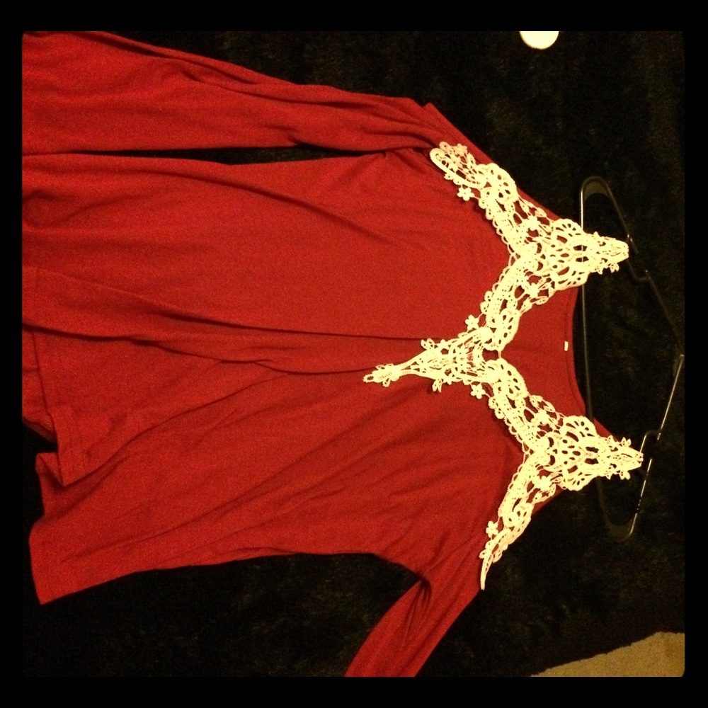 Deep red,lacy, cut off shoulder shirt