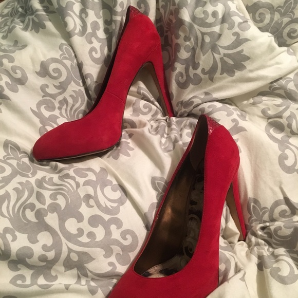 Sam Edelman Shoes - Sam Edelman heels. Red with detail.