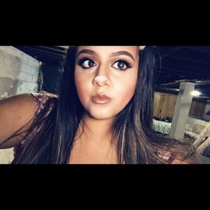 Meet your Posher, Vanessa