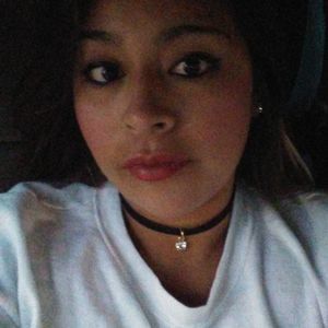 Meet your Posher, Claudia