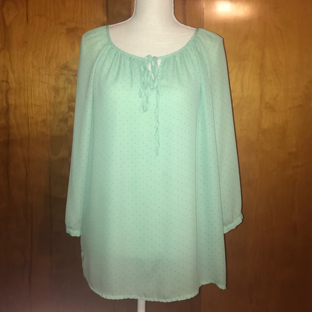BOATNECK BLOUSE- POLKADOT- MEDIUM
