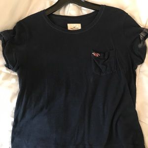 Hollister navy blue t-shirt