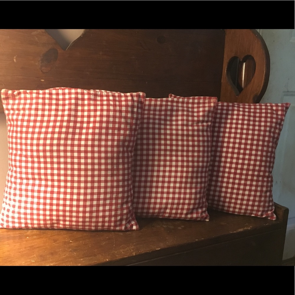 Country throw pillows