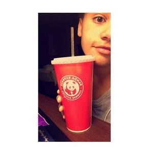 Meet your Posher, Danyelle