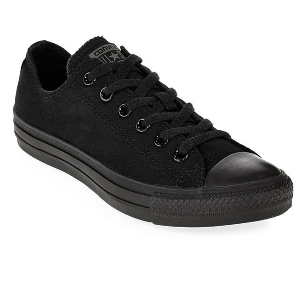 Black low top converse
