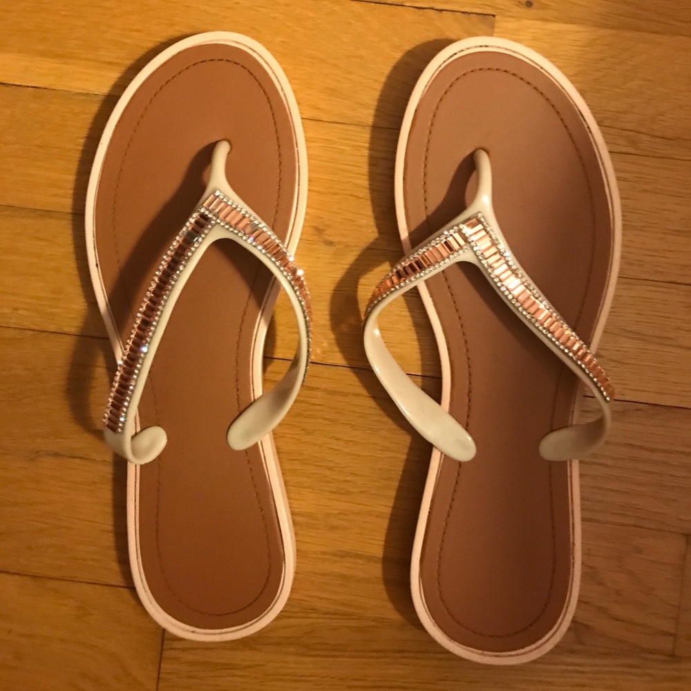 Pink flip flops.