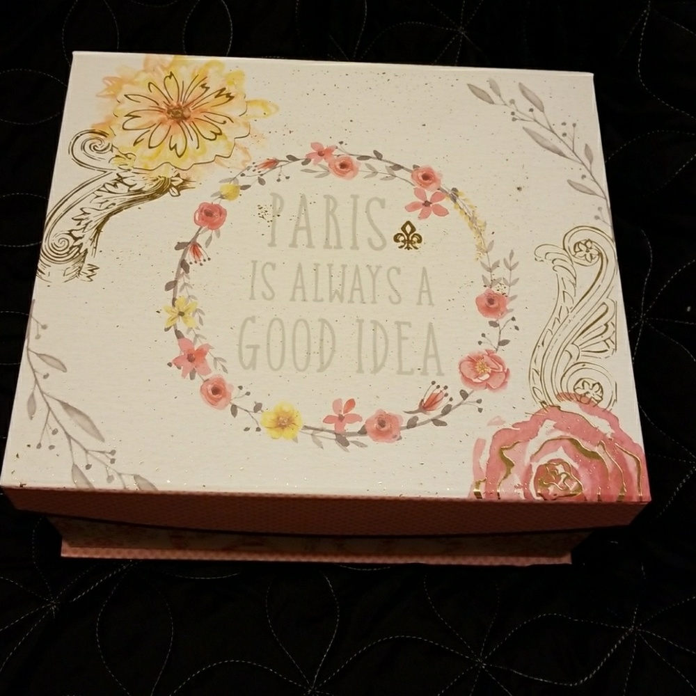 Decorative Gift/Hat/Keepsake Box
