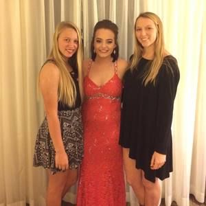 Meet your Posher, Hailey