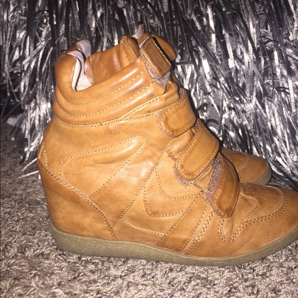 Wedge Sneaker!! Very comfortable! - Picture 2 of 3