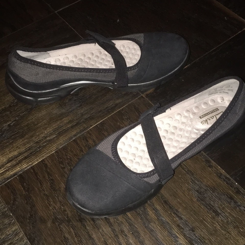 Almost New Clarks Mary Jane Shoes