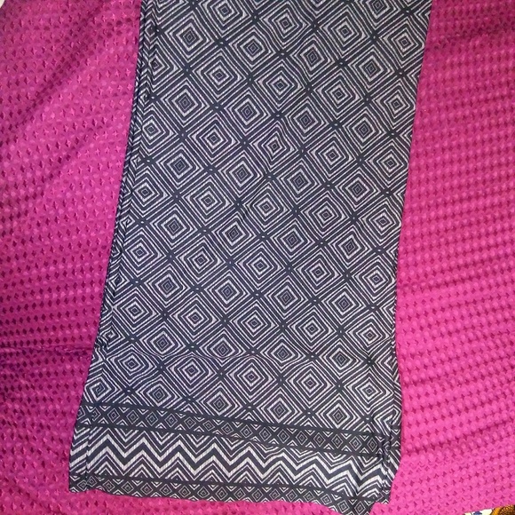 Black and Grey palazzo pants - Picture 2 of 3