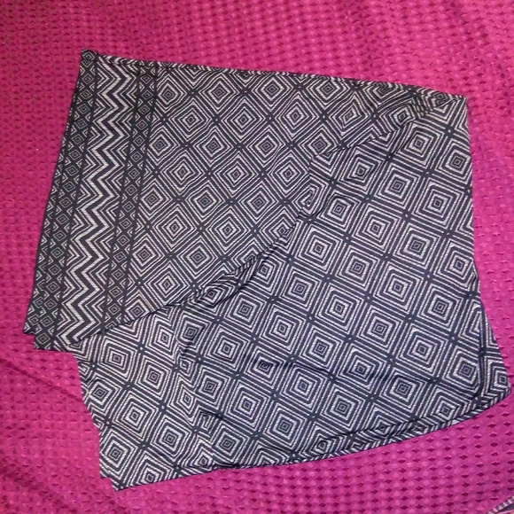 Black and Grey palazzo pants - Picture 3 of 3