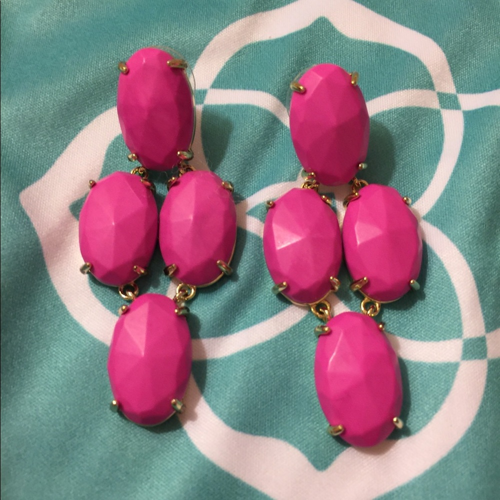Kendra Scott magenta earrings