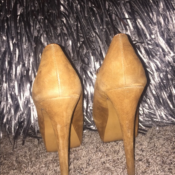 The Perfect Mary Jane heel! - Picture 2 of 3