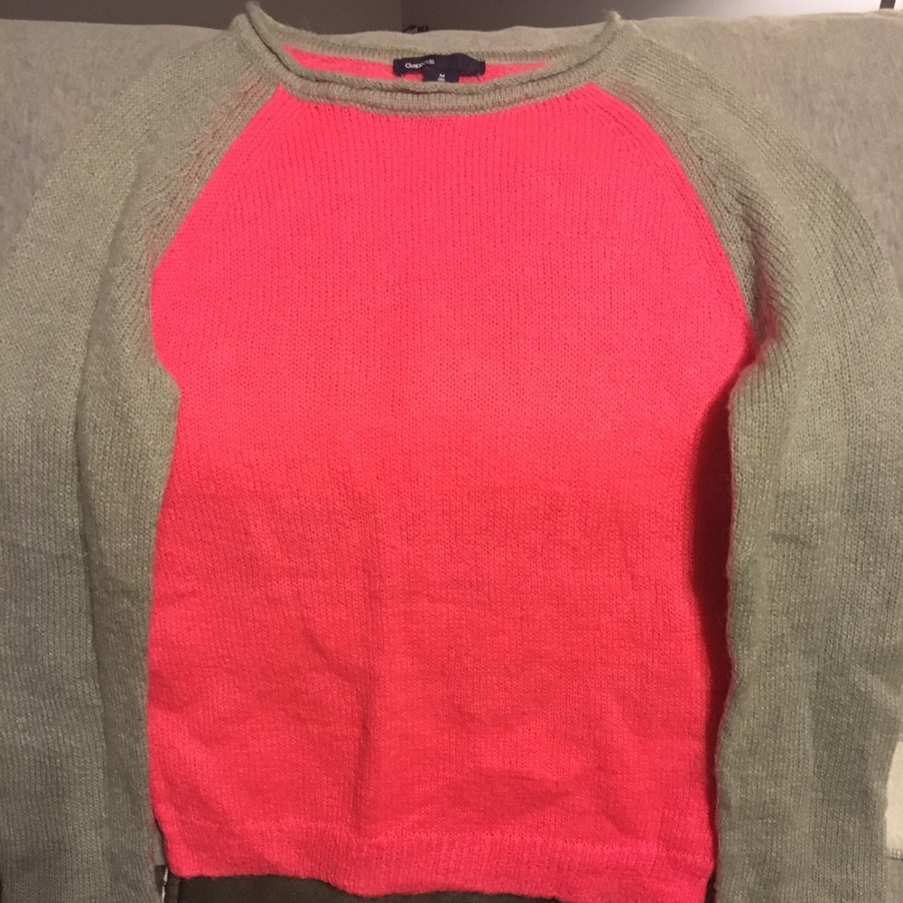 Gap size 8 pink and gray sweater.