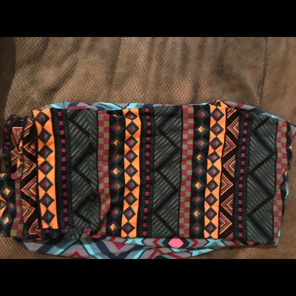 Lularoe tall and curvy size 12-22