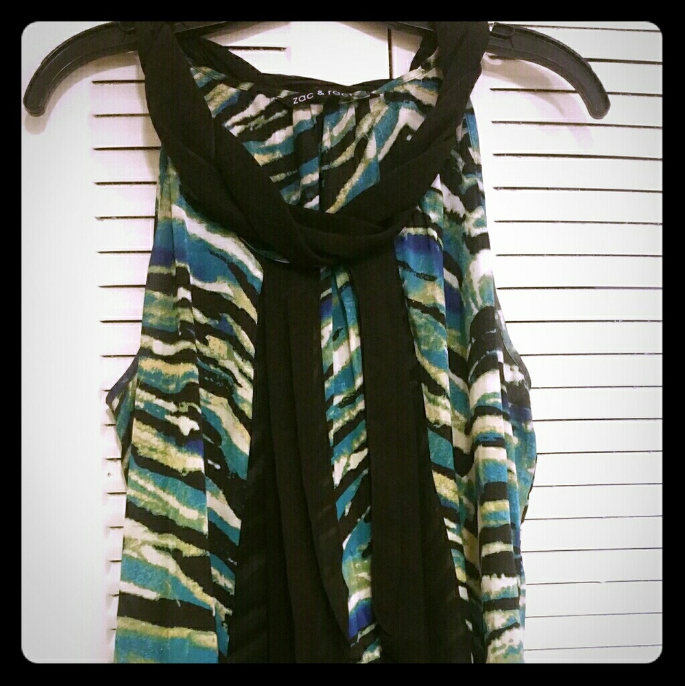 Multicolored sleeveless top