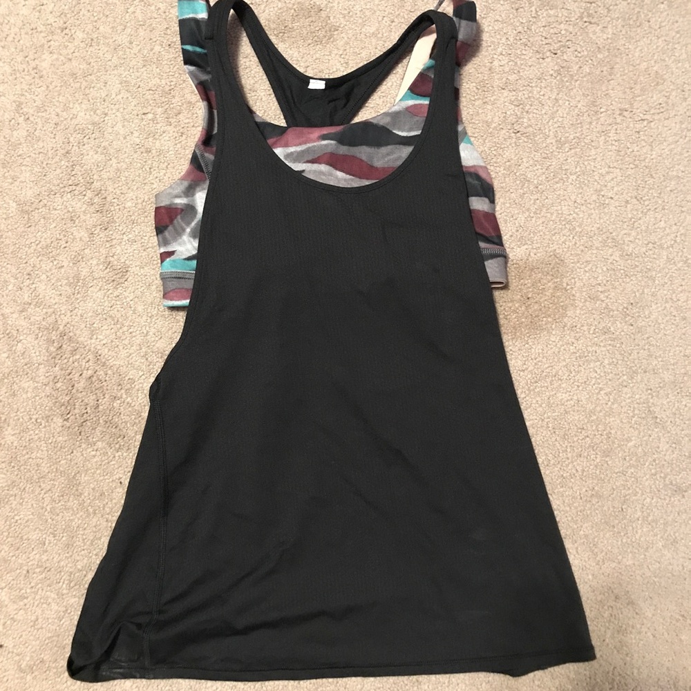 NWOT Lululemon tank top w/ built in sports bra