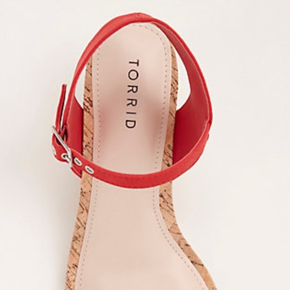 Torrid Red Cork mini wedge sandals wide width 9 10 - Picture 3 of 4