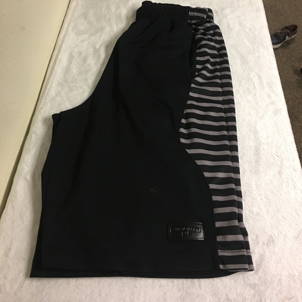 AIR JORDAN MENS DRI-FIT BASKETBALL SHORTS - M