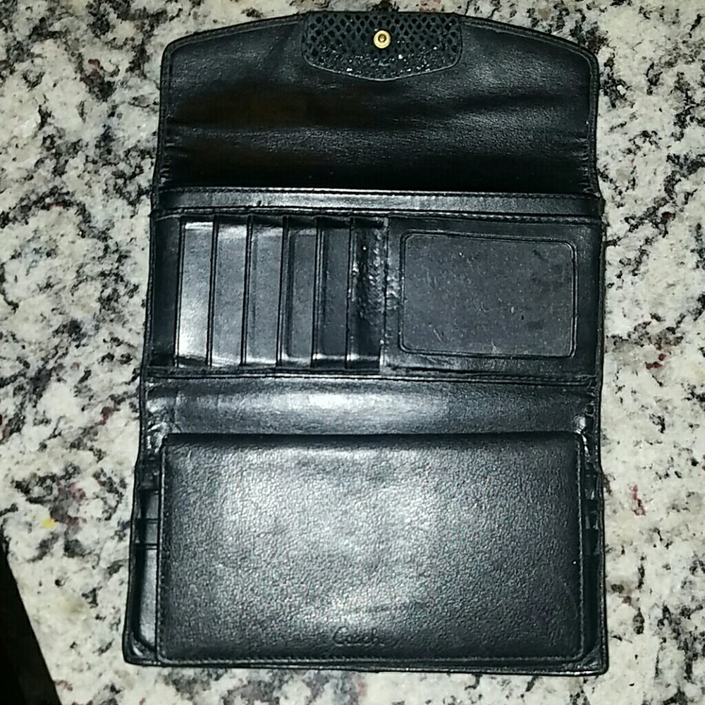 Coach Wallet - Picture 4 of 8