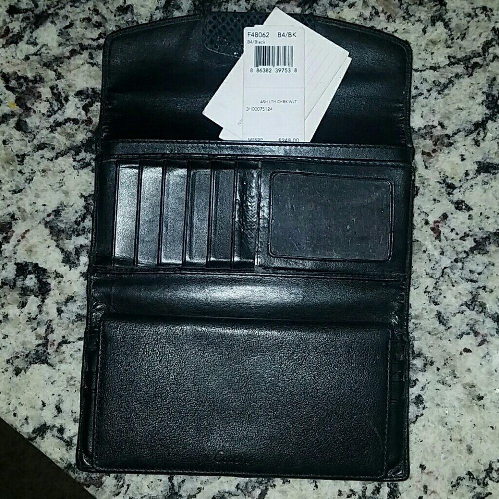 Coach Wallet - Picture 7 of 8