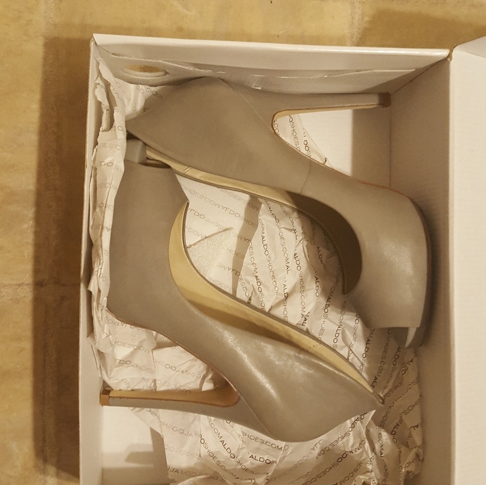 ALDO peptoe pumps.