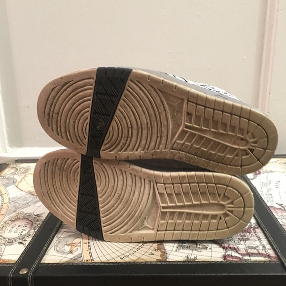 Air Jordan.....Size 5.5 - Picture 8 of 9