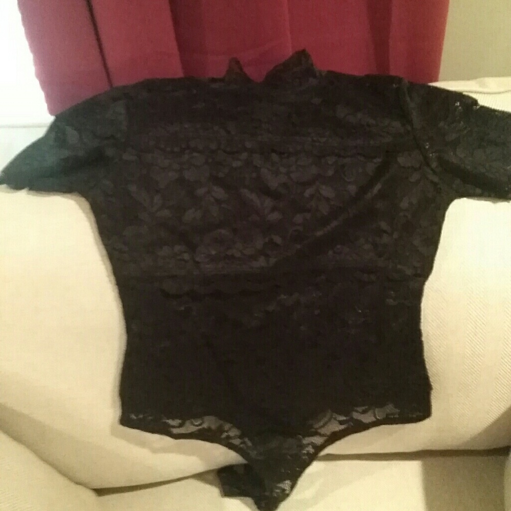 Lace body suit