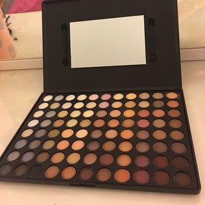 Coastal scents eyeshadow palette