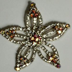 Vintage rhinestone floral brooch/ pendant