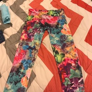 NWT Onzie Leggings